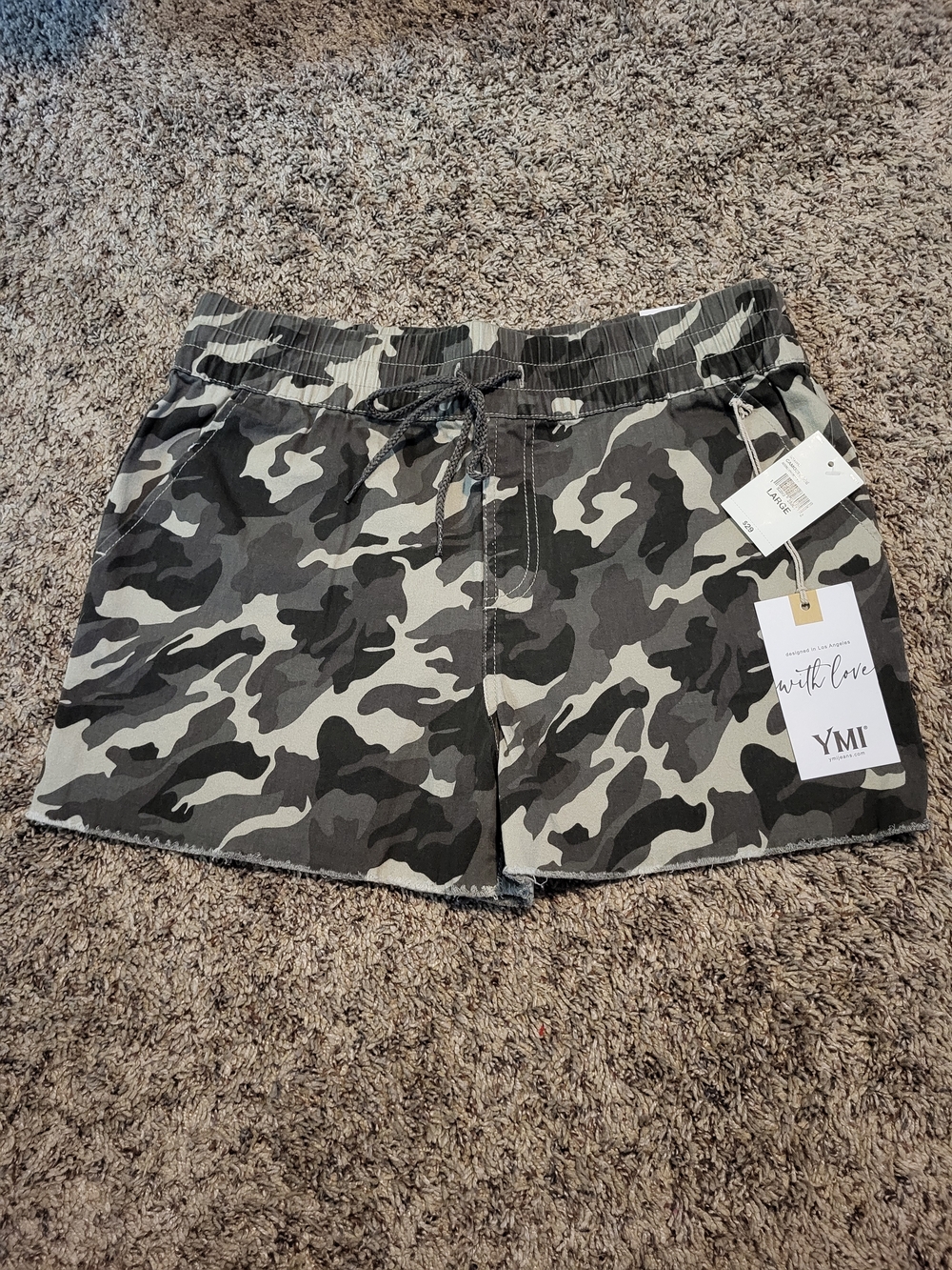 YMI Women's Black & Gray Camo Drawstring Shorts